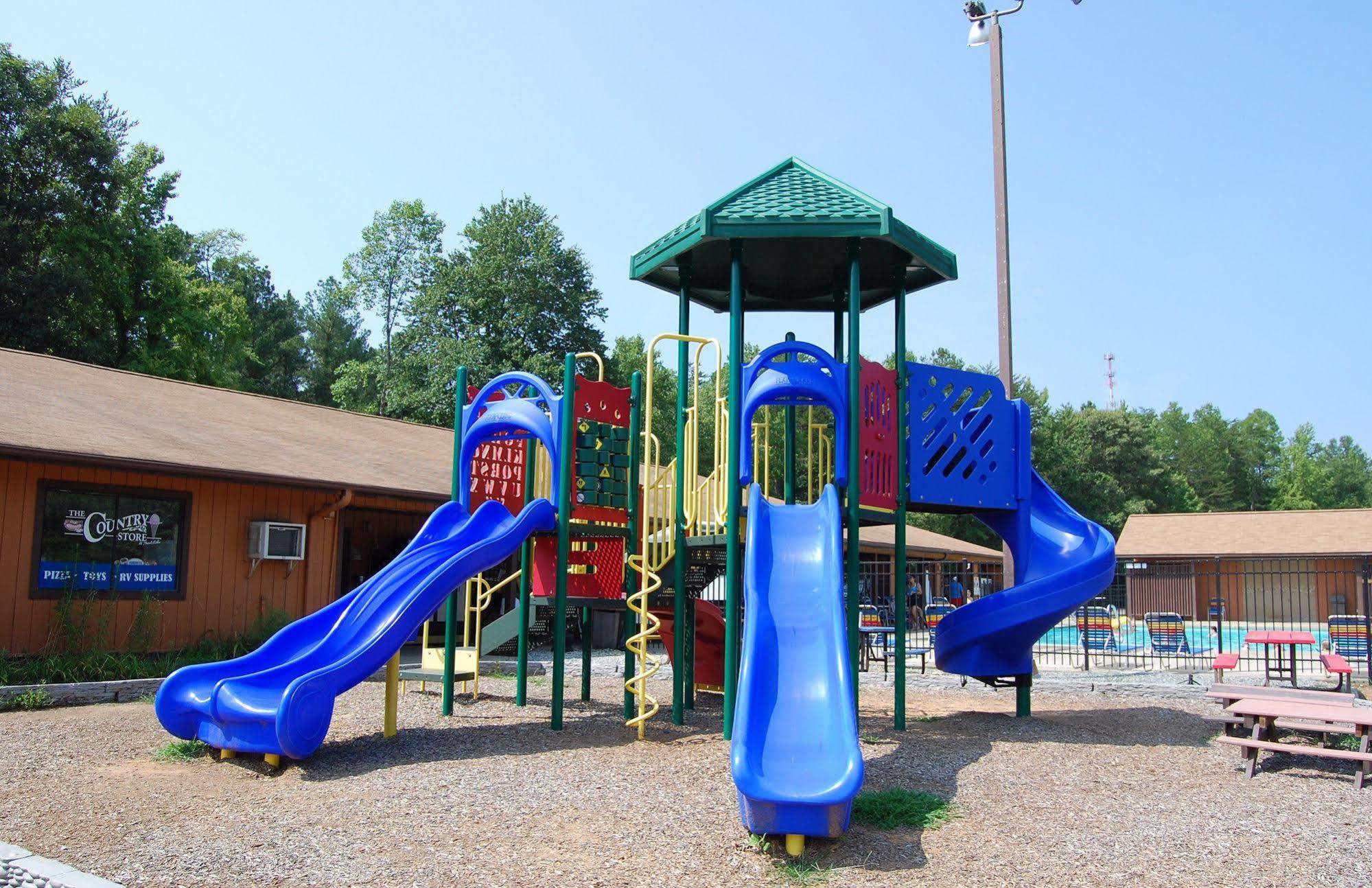 Forest Lake Rv & Camping Resort Advance Exterior foto